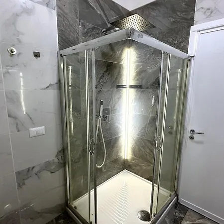 Ch Exclusive מלון דירות