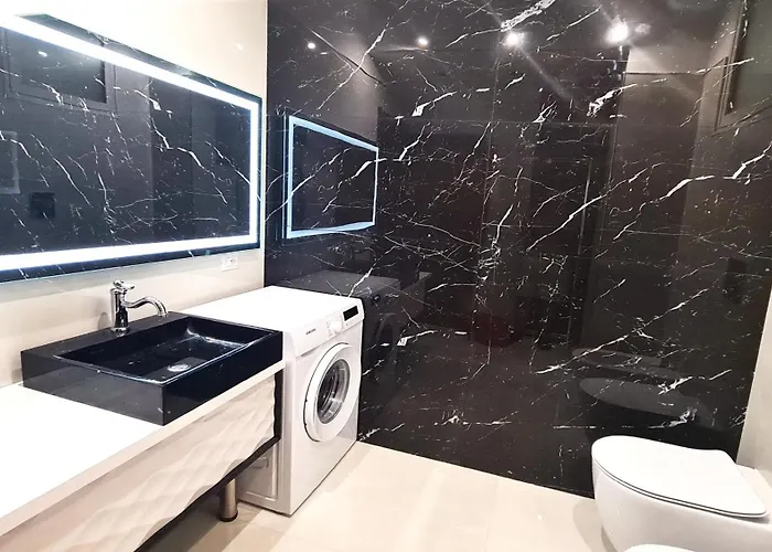 Ch Exclusive Aparthotel 4*